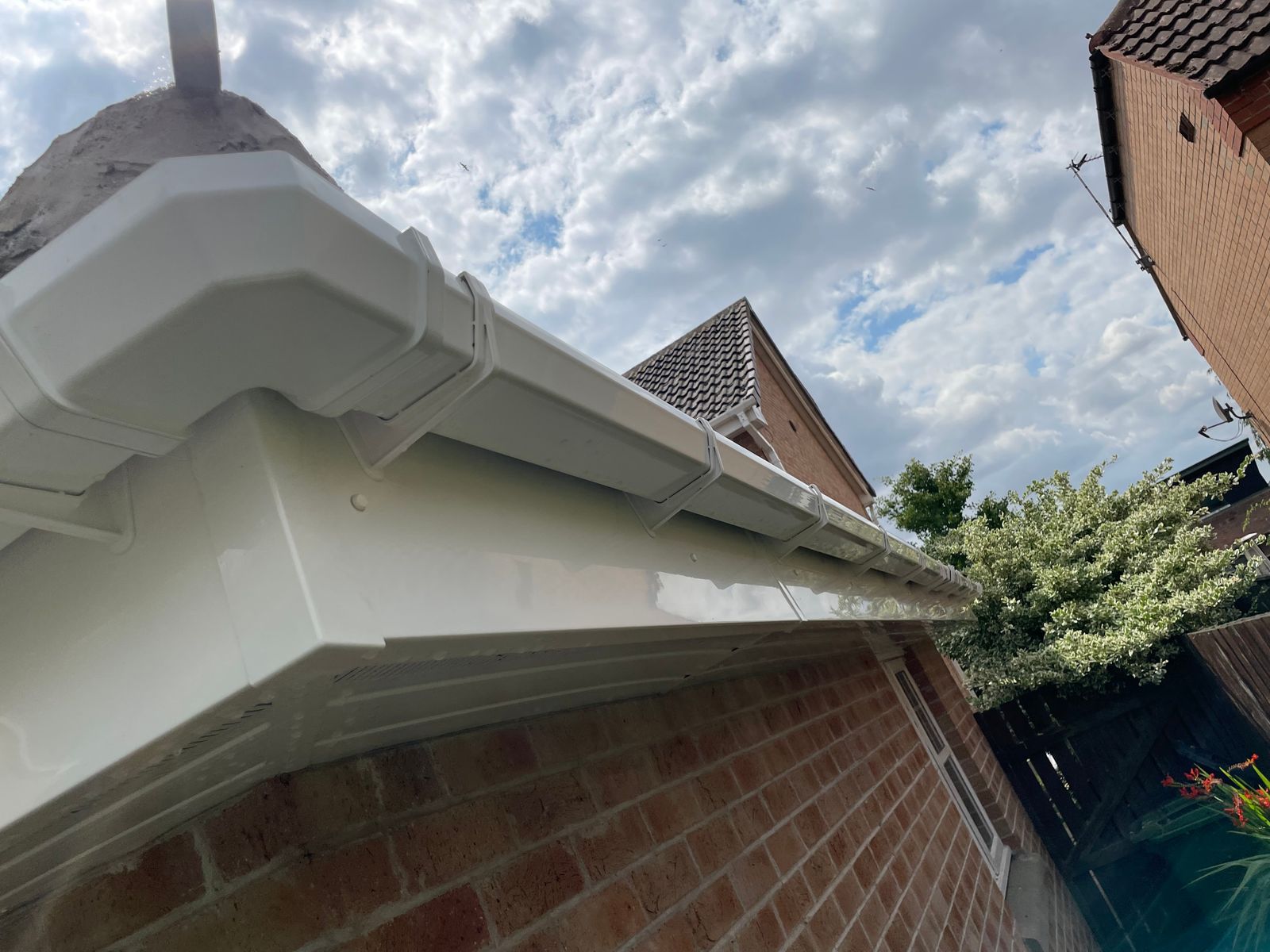 Clean white UPVC gutter, fascia and soffit